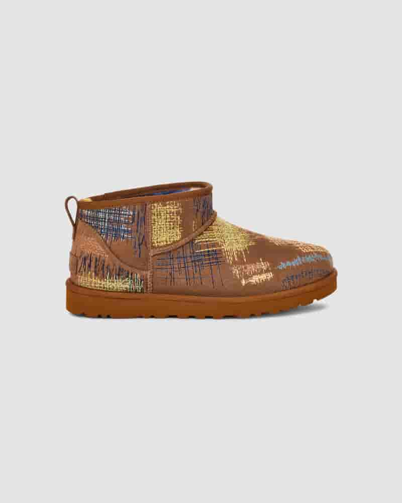 Botas UGG X The Elder Statesman Classic Ultra Mini Hombre Marrones | COS8644G